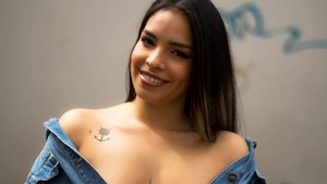 Camgirl tiny tits squirt