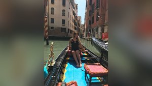 Camgirl bisexual dildo