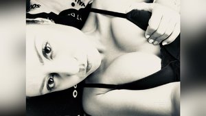 Petite camgirl squirt